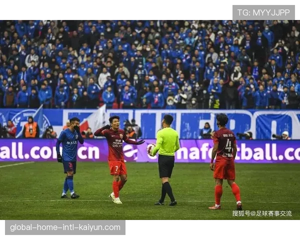 茹萨中场拦截调度俱佳 蓉城新后腰展现欧冠经验